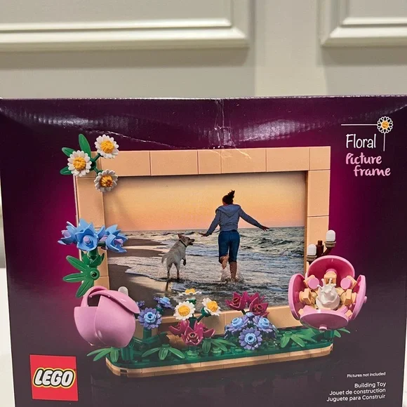 NIB Lego Botanicals Floral Picture Frame GWP - Picture 2 of 9